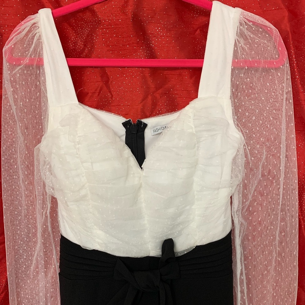 Brand new Fashion Nova jumpsuit.